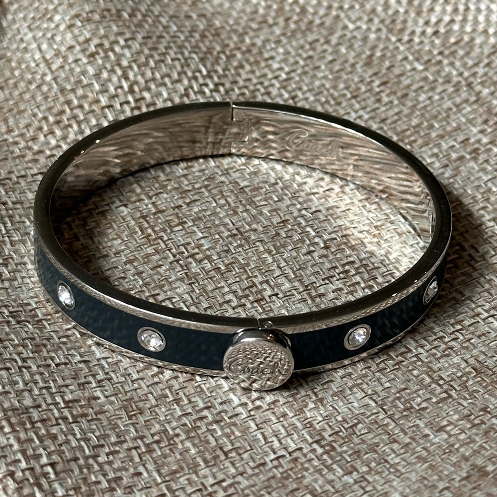 Coach hinged bracelet